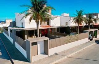 Chalet in Los Nietos. Costa blanca eiendom presenta este fantãstico proyecto de seis c