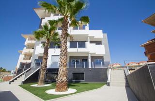 Apartament a Villamartín-Las Filipinas. Costa blanca eiendom tiene el placer de presentar este fantastic