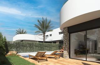 Chalet à Almoradí. Costa blanca eiendom presenta este fantãstico proyecto, que comb