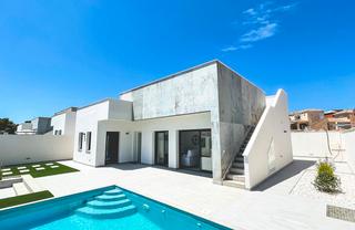 Chalet à El Pinar de Campoverde. Costa blanca eiendom presenta este exclusivo proyecto que combin