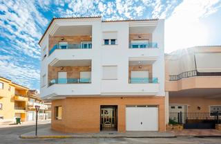 Appartement à Jacarilla. Costa blanca eiendom presenta este fantãstico edificio de alta c