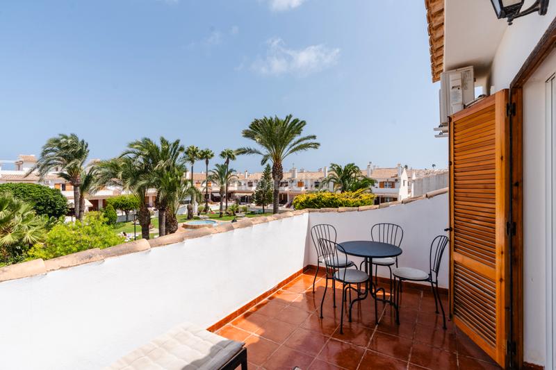 Foto 07b70d8c-a498-4758-80b5-716511bc2bd1. Casa adossada amb aparcament piscina a Monte Faro-Altomar II Santa Pola