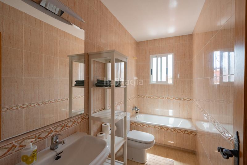 Foto bff575ec-93d7-4ece-bd0c-bb3e01419197. Casa adossada amb aparcament piscina a Monte Faro-Altomar II Santa Pola