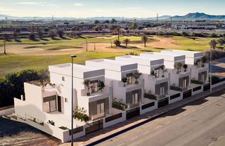 Chalet à Las Lomas de Rame-Bahía Bella. Costa blanca eiendom presenta este exclusivo proyecto de alta ca