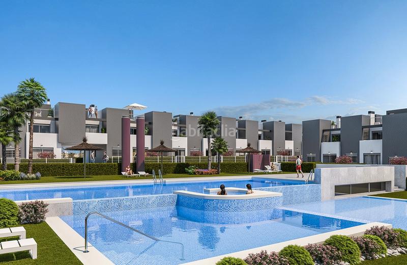 Foto 04e77c0d-4a90-46ce-b699-7be10fed1a71. Planta baixa amb calefacció aparcament piscina a Torrevieja