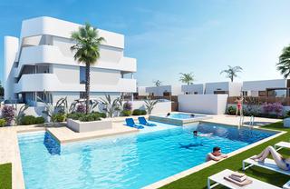Attique à Las Lomas de Rame-Bahía Bella. Costa blanca eiendom presenta un extraordinario residencial en l