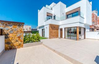 Piccolo appartamento in Benijófar. Costa blanca eiendom presenta este exclusivo proyecto, una oport