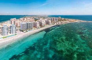 Piccolo appartamento in Veneziola. Costa blanca eiendom presenta un exclusivo y moderno complejo re