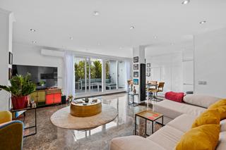 Apartamento en Centro Urbano. Magnifico y amplio apartamento orientado al sur, a pocos minutos