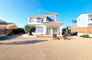 Xalet a Purias. Costa blanca eiendom presenta una exclusiva promociãn de villas