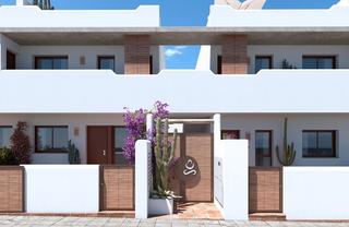 Appartement in Pilar de la Horadada Ciudad. Costa blanca eiendom presenta un exclusivo complejo residencial