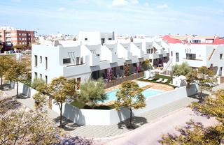 Appartement in Pilar de la Horadada Ciudad. Costa blanca eiendom presenta un exclusivo complejo residencial
