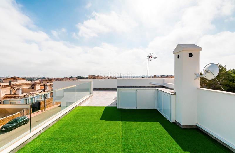 Foto c365ba5c-7327-4dae-8885-bfed950ca67c. Semi detached house with heating parking pool in Los Almendros Orihuela