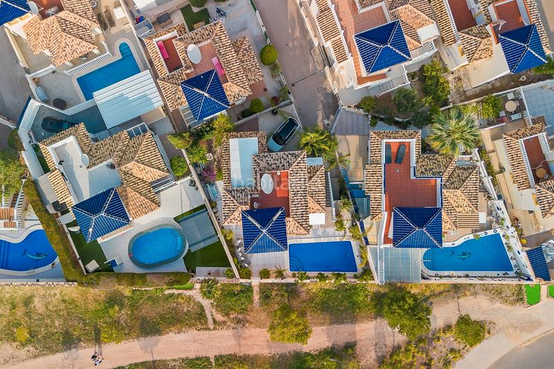 Foto 7987a8b2-cb46-4045-8202-c035f29768e0. Chalet with heating parking pool in La Zenia Orihuela