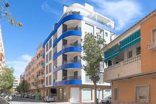 Apartamento en Las Piscinas Naturales. Sumãrjase en el lujo contemporãneo con este nuevo apartamento de