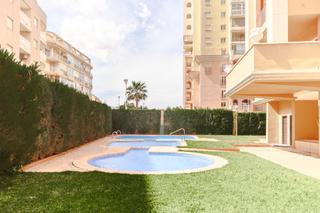 Appartement in Zona Playa de los Locos. Bienvenido a este hermoso edificio arquitectãnico y calle en tor