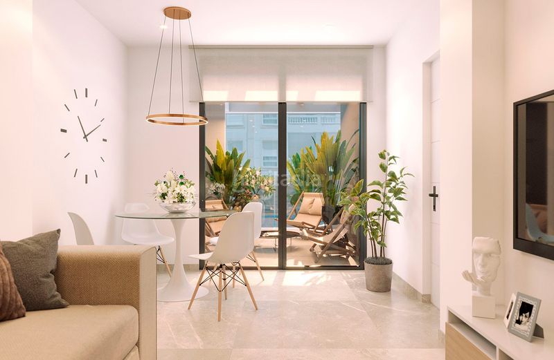 Foto b8a8a7d4-3fd5-40ed-9531-39b10dd78e04. Planta baixa amb calefacció aparcament piscina a Torrevieja