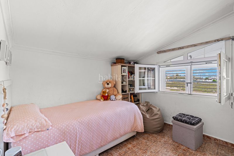 Foto 44c8c8e7-89ab-4fc0-84e3-c73ed9f754ff. Casa amb calefacció aparcament a El Altet Elche / Elx