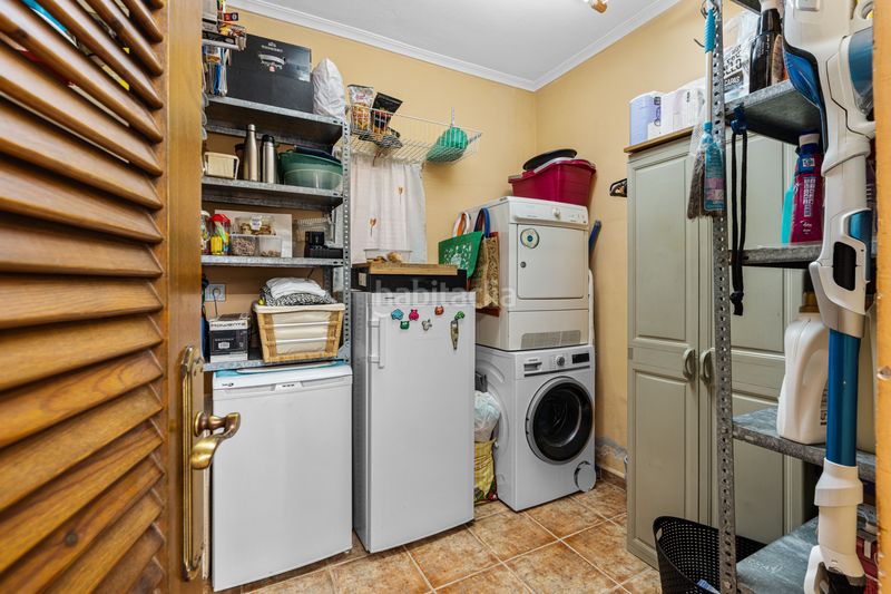 Foto a1d319db-f56b-489b-acf0-aa7b8c867255. Casa amb calefacció aparcament a El Altet Elche / Elx