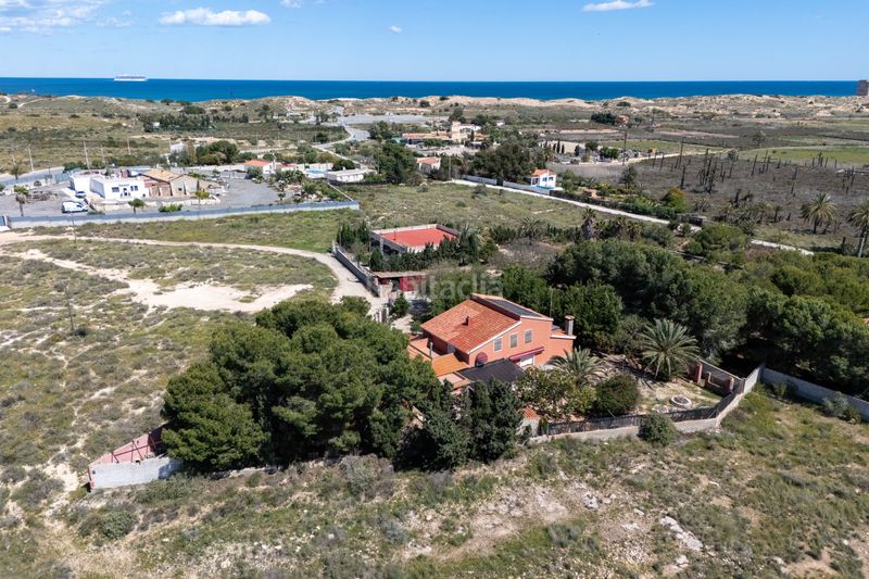 Foto a928747e-a174-479b-8031-1c23c354d785. Casa amb calefacció aparcament a El Altet Elche / Elx