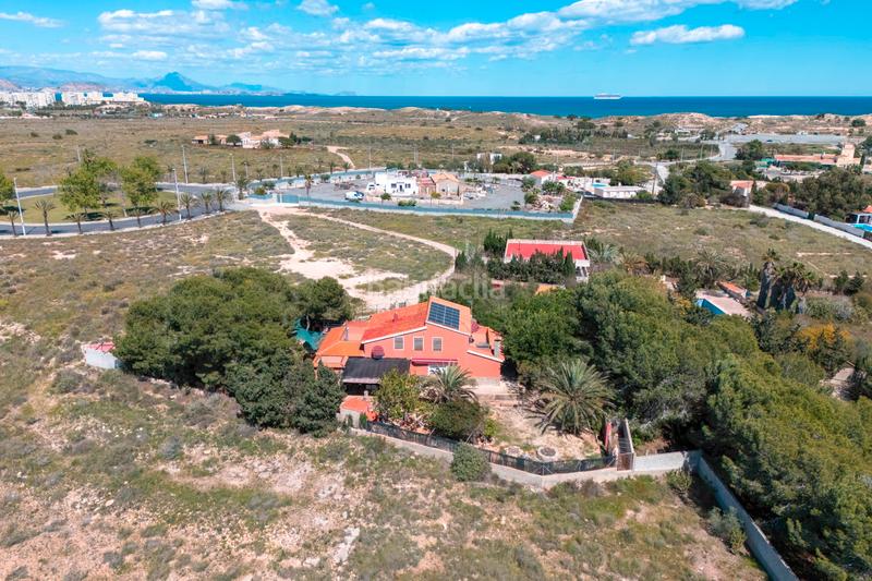 Foto 2b009263-4896-4164-8128-1b8adcdc84a7. Casa amb calefacció aparcament a El Altet Elche / Elx