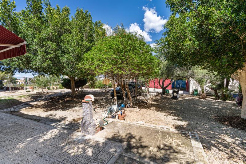 Foto a3bc2617-6498-4ade-a332-7e04479f2149. Casa amb calefacció aparcament a El Altet Elche / Elx