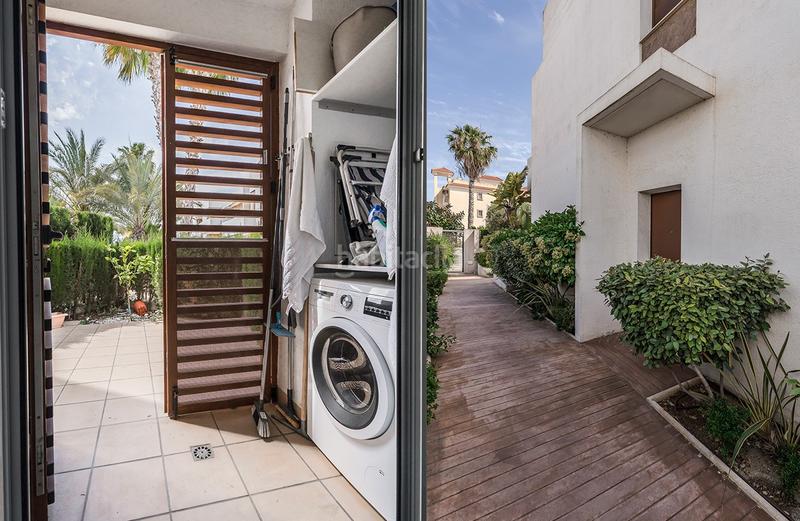 Foto 604410a5-5a36-4fb7-8b79-6e0201504dbe. Planta baixa amb calefacció aparcament piscina a Orihuela