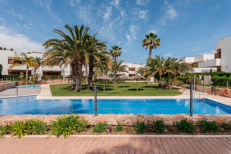 Foto 7a32cf1c-1a0a-4a2e-ac6c-1b8b6ee1f6de. Planta baixa amb calefacció aparcament piscina a Orihuela