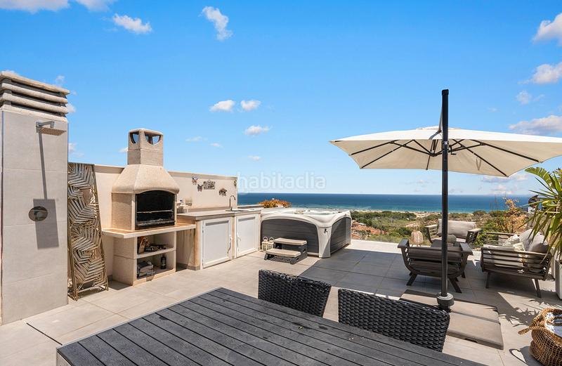 Foto 00bd71eb-a948-4633-91a5-fdb31fd3ff26. Penthouse with heating parking pool in Monte y Mar Santa Pola