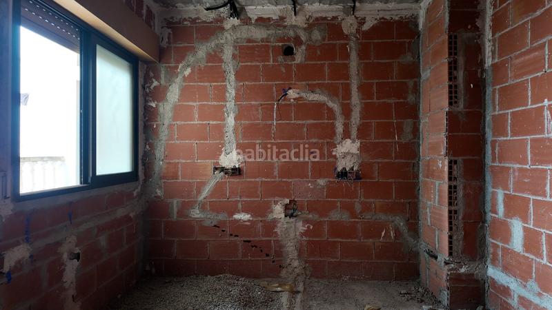 Foto 28c0327a-aad2-4430-8d14-d3ebbbb43c92. Edifici a Norte Sant Vicent del Raspeig