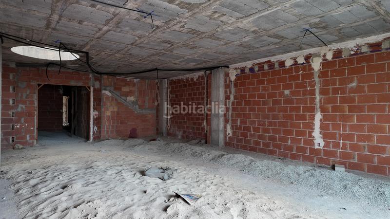 Foto deadf213-a36a-4e56-a131-ea62c89fcf89. Edifici a Norte Sant Vicent del Raspeig