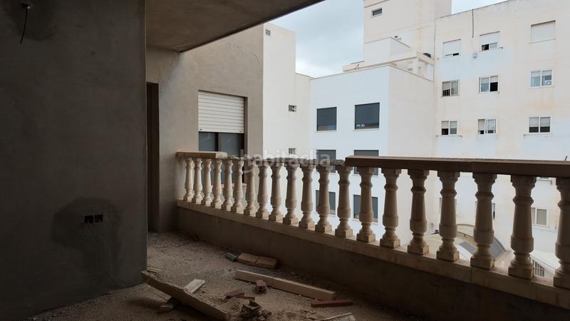 Foto e692631e-7fd3-4e86-a682-d8fdcab838ec. Edifici a Norte Sant Vicent del Raspeig