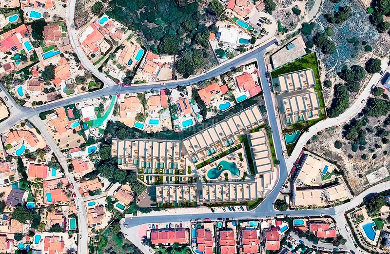 Foto 2ec83ef5-20dc-4f08-ab68-003ffc4ad725. Planta baja costa blanca eiendom presenta un exclusivo conjunto residencial ubicado en una zona elevada de alfaz del pi, rodeado de la serenid en Alfàs del Pi (l´)