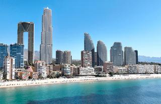Apartament a Playa Poniente. Costa blanca eiendom presenta un exclusivo residencial en benido