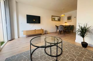 Lloguer Apartament a San Antón. Costa blanca eiendom presenta este piso amueblado a estrenar en