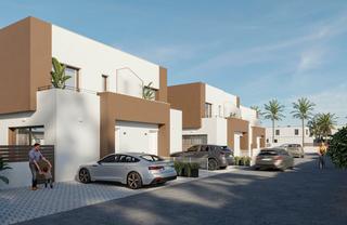 Xalet a La Marina. Costa blanca eiendom presenta un exclusivo conjunto residencial