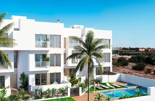Ático en Las Lomas de Rame-Bahía Bella. Costa blanca eiendom presenta un exclusivo complejo residencial