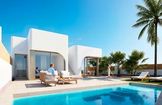 Ático en Las Lomas de Rame-Bahía Bella. Costa blanca eiendom presenta un exclusivo conjunto de villas de