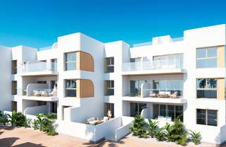 Ático en Las Lomas de Rame-Bahía Bella. Costa blanca eiendom presenta un exclusivo complejo residencial
