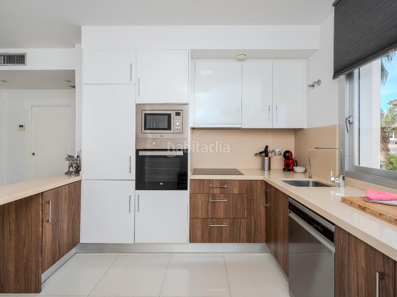 Foto 18efe3c4-1665-4127-9ed9-64738c6a6a3c. Àtic amb calefacció aparcament piscina a Zeniamar - Horizonte - La Campana Orihuela