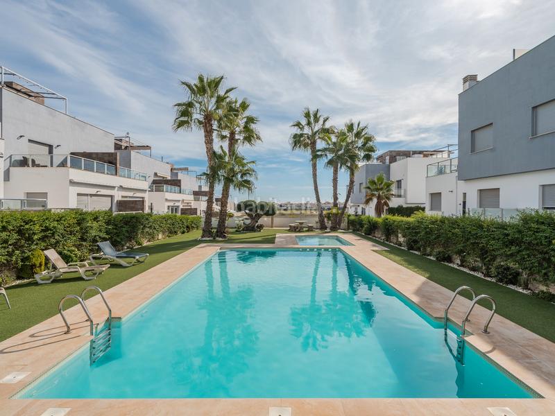 Foto 5ec2a979-88e0-4deb-88e7-c434e2b5f7c3. Àtic amb calefacció aparcament piscina a Zeniamar - Horizonte - La Campana Orihuela