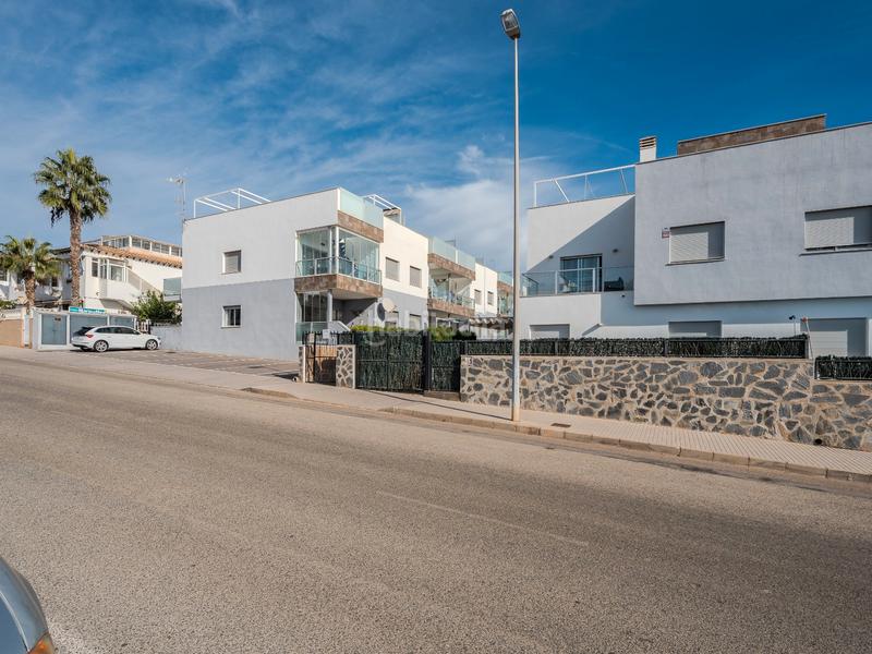 Foto 65068b4f-2097-45ad-b2da-9929f60ffbfd. Àtic amb calefacció aparcament piscina a Zeniamar - Horizonte - La Campana Orihuela