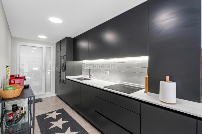 Foto 7dde386b-0c92-4adf-81c5-643a83dffca6. Apartament amb calefacció a Mercado Alicante