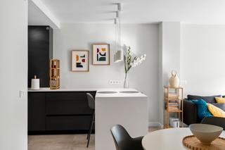 Apartament a Mercado. Piso reformado ãntegramente en 2020, situado en pleno centro de