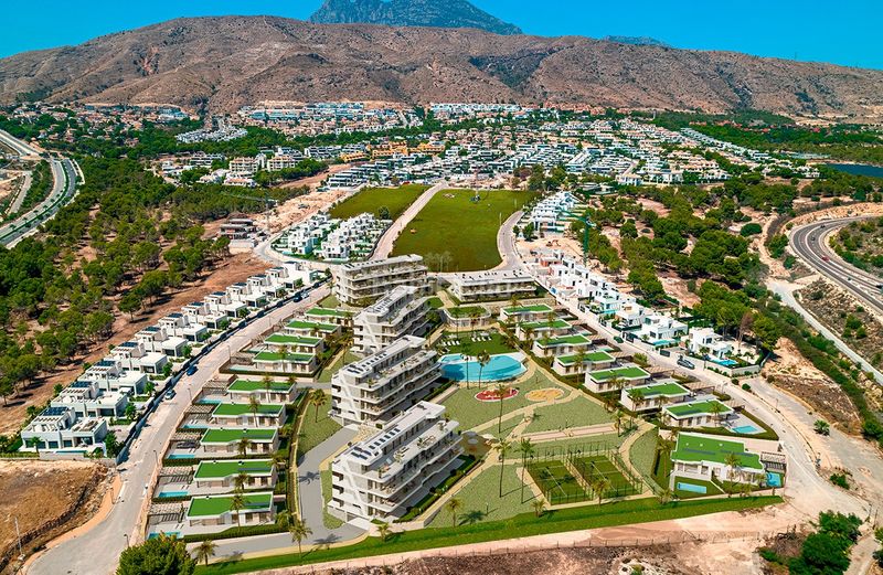 Foto d38bc054-8744-4510-9022-8360f219c7ee. Apartament amb calefacció aparcament piscina a Golf Bahía Finestrat