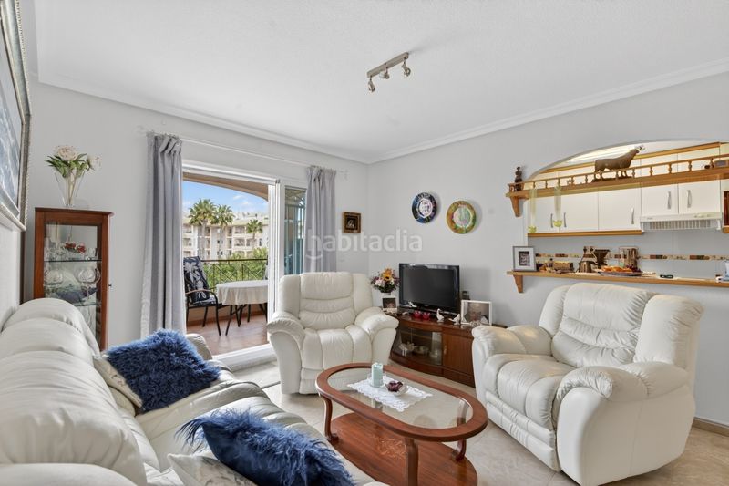 Foto 20232bc8-b736-44f9-aa88-f80d95c2dfd0. Àtic amb calefacció aparcament piscina a Playa Flamenca Orihuela