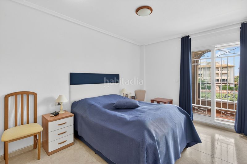 Foto 5720e142-6ec6-483b-b134-87462c567d75. Àtic amb calefacció aparcament piscina a Playa Flamenca Orihuela