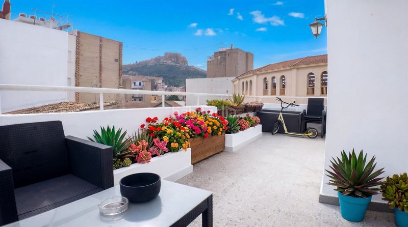 Foto 3f89aa49-eb68-410f-96dd-fc11a4a6dbf8. Dúplex amb calefacció a San Antón Alicante