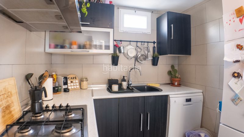 Foto 448763f5-ecb2-422c-8b5b-4e1478f48a0c. Dúplex amb calefacció a San Antón Alicante