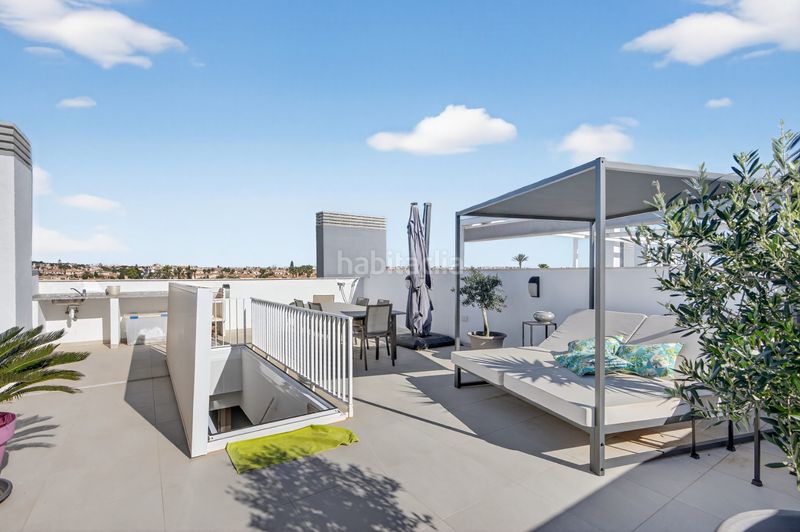 Foto c036840e-3636-4d24-82ed-4cfda47c75a5. Ático ãtico exclusivo con vistas al mar, gran terraza y servicios tipo resortbienvenido a un elegante y bien equipado apartamento ubicad en Orihuela